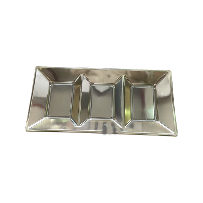 সিলভার প্লাস্টিকের 3-গ্রিড স্ন্যাক ট্রে